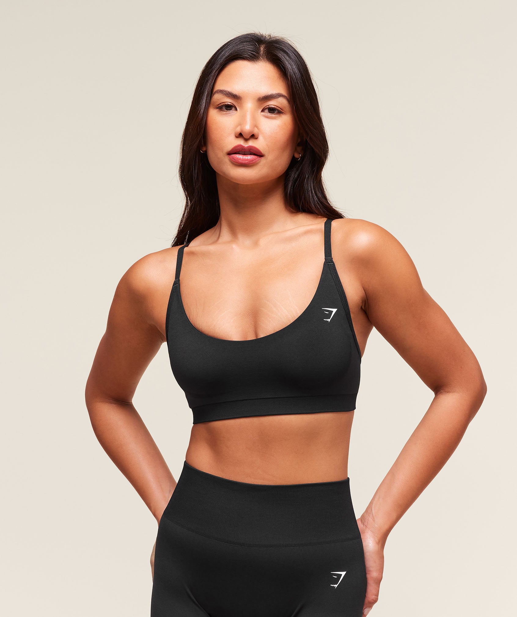 Everyday Seamless Racerback Sports Bra - Black – Sommer & Co